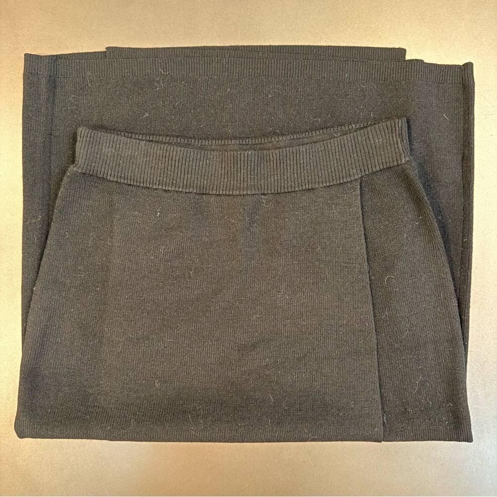 J. Crew Pencil Skirt - Size Medium
